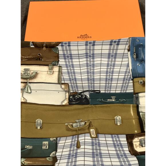 HERMES "H en Voyage" Vintage RARE Silk 100% Silk Scarf - EUC with Box - Picture 1 of 7